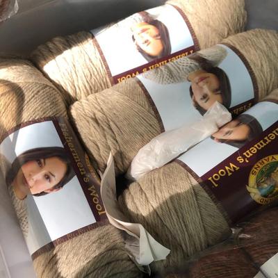 ***H U G E MEGA YARN LOT*** 12 Sealed Containers of Yarn (Baby Alpaca,Silk,Kid Mohair,Angora,Llama,Virgin Wool) -Lot 467