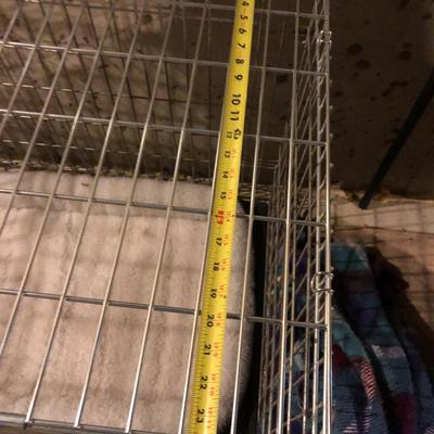 Coolaroo Dog Bed & Midwest Homes For Pets 36â€Lx24â€Wx28â€H -Lot 472