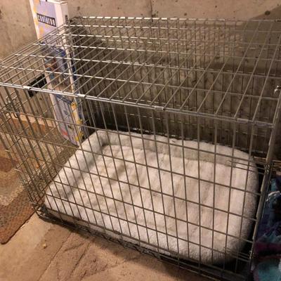 Coolaroo Dog Bed & Midwest Homes For Pets 36â€Lx24â€Wx28â€H -Lot 472