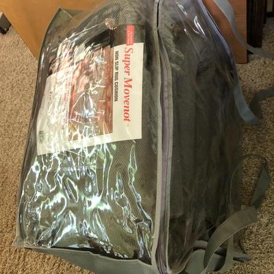 8â€™x11â€™ Macyâ€™s Super Movenot Non Slip Rug Cushion -Lot 309