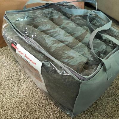 8â€™x11â€™ Macyâ€™s Super Movenot Non Slip Rug Cushion -Lot 309