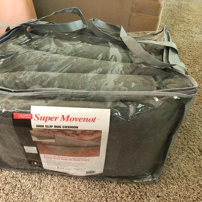 8â€™x11â€™ Macyâ€™s Super Movenot Non Slip Rug Cushion -Lot 309