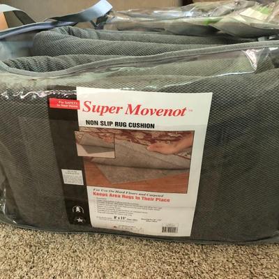 8â€™x11â€™ Macyâ€™s Super Movenot Non Slip Rug Cushion -Lot 309
