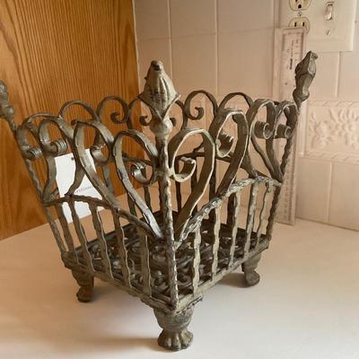 Durban Collection Metal Plant Holder-New!