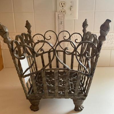 Durban Collection Metal Plant Holder-New!