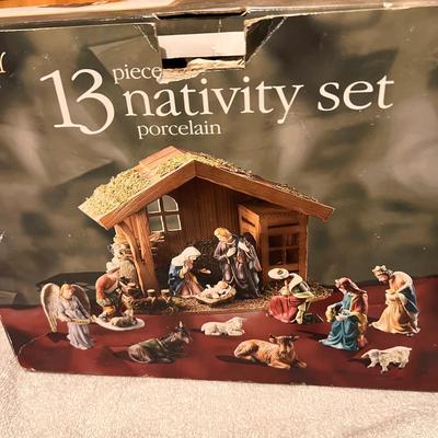 Christmas Lot - Nativity Scenes, Ornaments. etc.