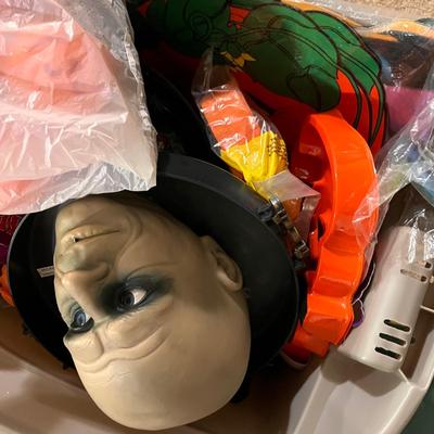 Large Holiday Decoration Lot - Hallowee, Easter, Valentines Day