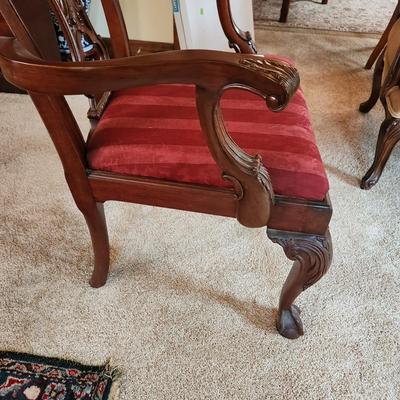 Vintage Carved Wood Arm Chair 24x21x39