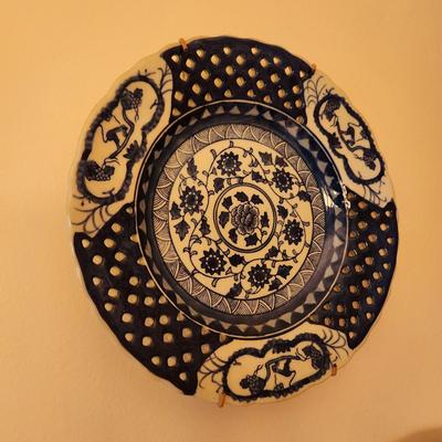 8 Blue white Plates with wall hangers