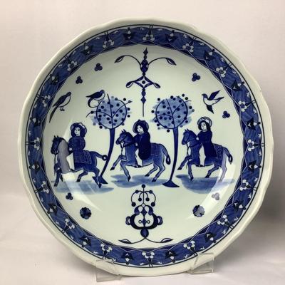 Lot 597  Large Blue / White Chinese Serving Bowl, 19th Century FloBlue Teapot, Vintage Nippon Blue/White Flying Phoenix Plate