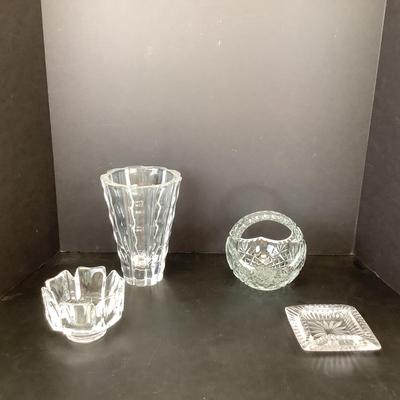 Lot 631 Lot of Crystal Vases ~ Orrefors
