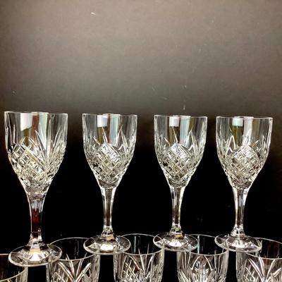 Lot 633. Set of Twelve Cristali Dâ€™Arques Durand â€œ Provence â€œ Water Goblets ( 8â€ Tall )