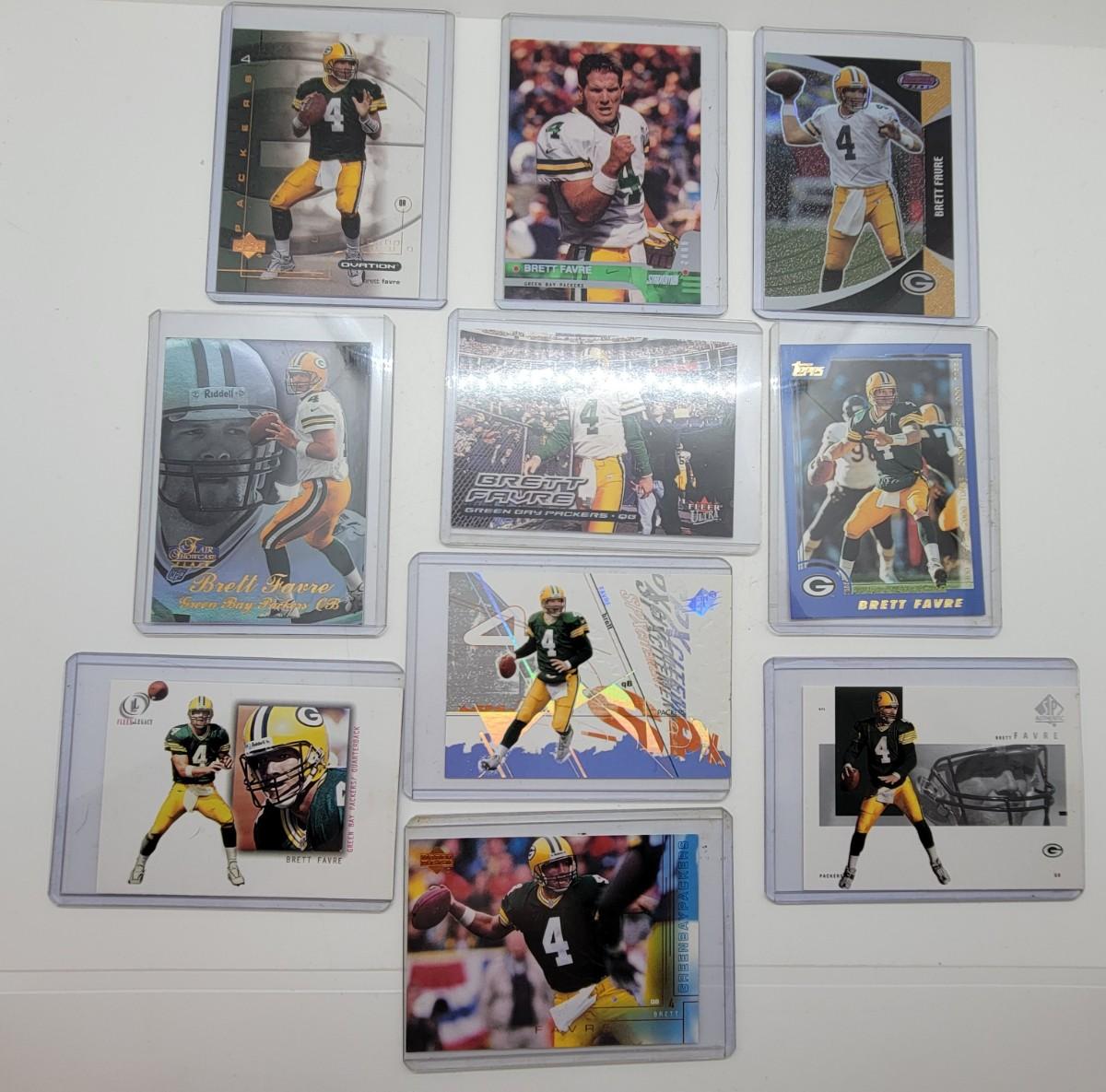 LOT 58: Collection of Brett Favre NFL Football Cards | EstateSales.org