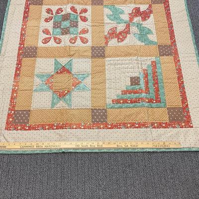 Small Vintage Retro Quilted Throw Lap Blanket