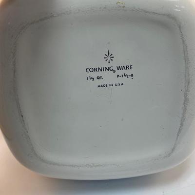 Vintage Corning Ware Blue Cornflower 1.5qt Casserole Dish with Lid