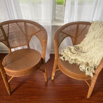 Pair of Vintage wicker Chairs and throw