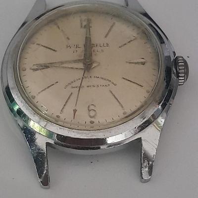 Two wrist watches Seiko Quartz and Paul Durelle with 7 Jewels