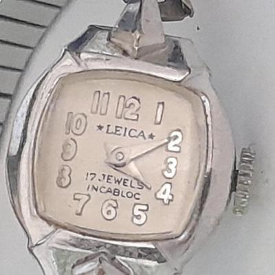 Two Women's wrist watches Seiko Quartz, and Leica with 17 jewels