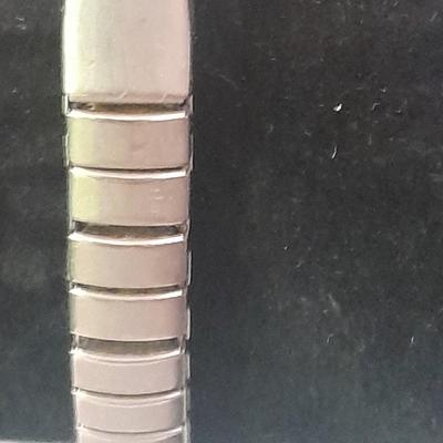 Two Women's wrist watches Seiko Quartz, and Leica with 17 jewels