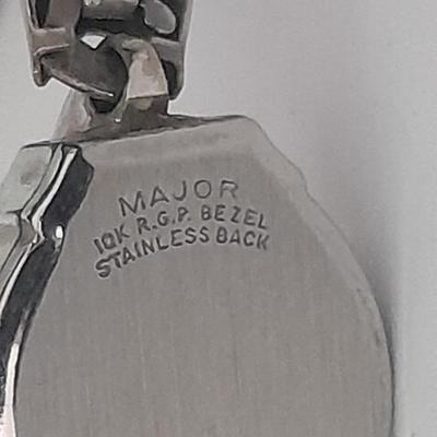 Two Women's wrist watches Seiko Quartz, and Leica with 17 jewels