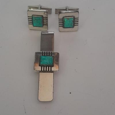 Sterling cuff links with turquois and a matching tie clip