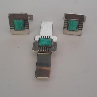 Sterling cuff links with turquois and a matching tie clip