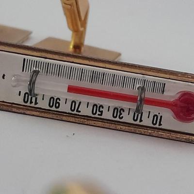Cuff links and tie clips working thermometer tie clip
