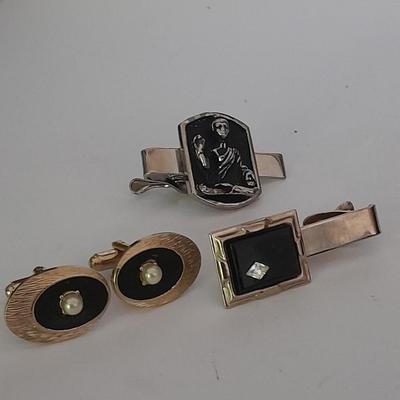 Cuff links and tie clips black and white / silver