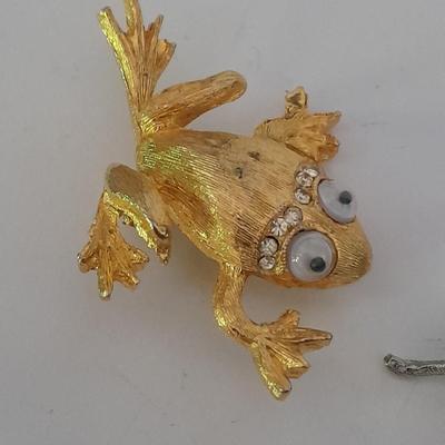 Four Fun and fancy hat pins, Roadrunner, Turtle, Frog, and a Clown