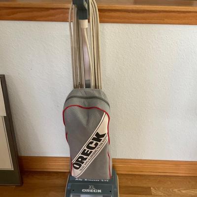 Oreck XL Vacuum Cleaner