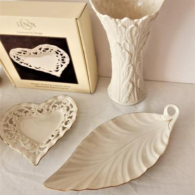 Lot #174  LENOX Porcelain Lot - 5 pieces