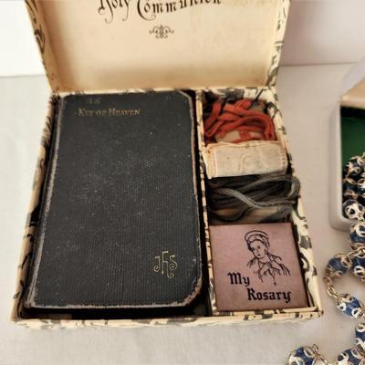 Lot #175  Vintage Religious First Communion Set in Box
