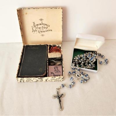 Lot #175  Vintage Religious First Communion Set in Box