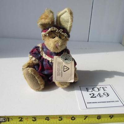 Boyd's Bears Emily Rabbit Plush