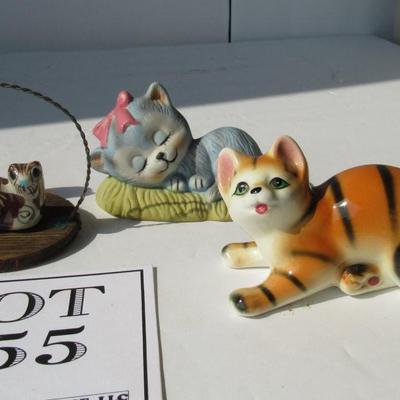 Lot of Small Cats and Ducks Figurines