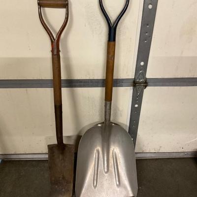 Spade and Scoop Shovel