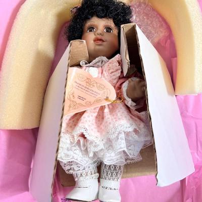 Franklin Heirloom Dolls Peaches Doll