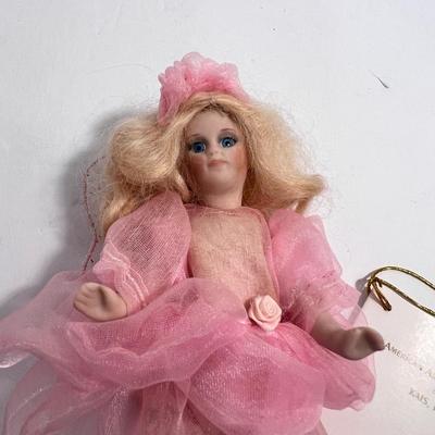 American Artist Collection World Gallery Doll Flora