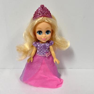 Modern Doll Lot