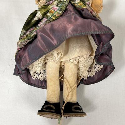 International Doll Lot