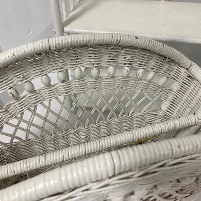Magazine Rack/Shelf Lot
