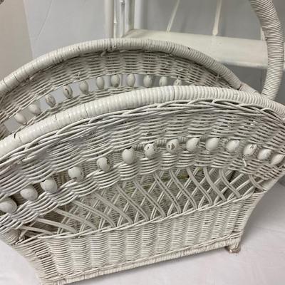 Magazine Rack/Shelf Lot