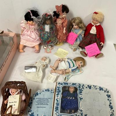 Collectible Doll Lot