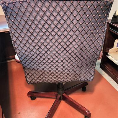 Lot #181  GORDON Office/Desk Chair with tags