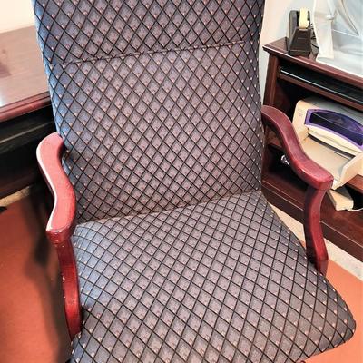 Lot #181  GORDON Office/Desk Chair with tags