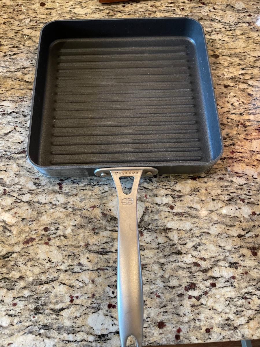 Calphalon pan. Like new. 11 x 11 not including handle.