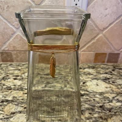 Clear square vase with gold trim 9â€ inch