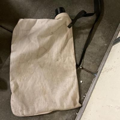 Black and Decker Blower/ Vacuum with bag.
