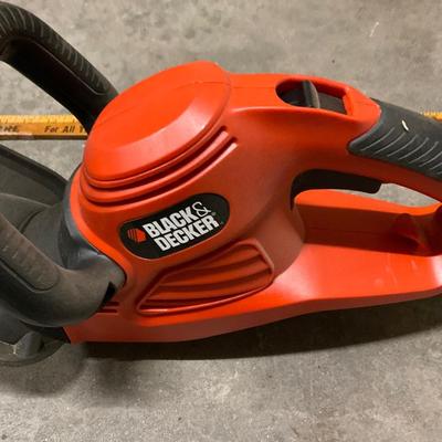 Black and Decker Trimmer.