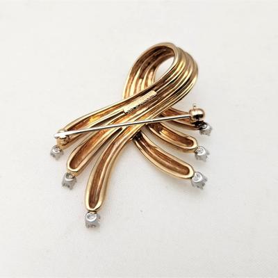 Lot #183J - 14kt Gold Brooch with Diamonds